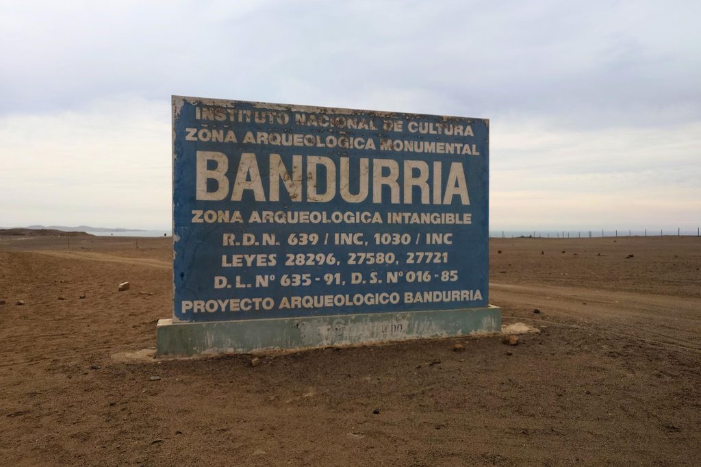 Bandurria sign